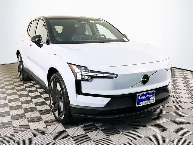 2026 VOLVO EX30