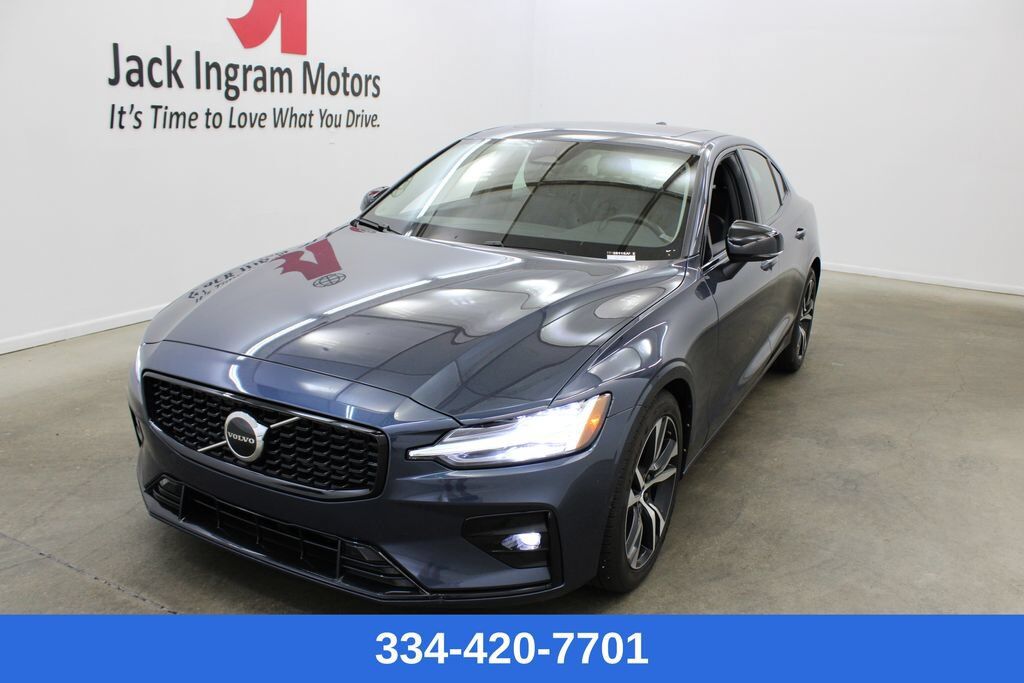 2024 VOLVO S60
