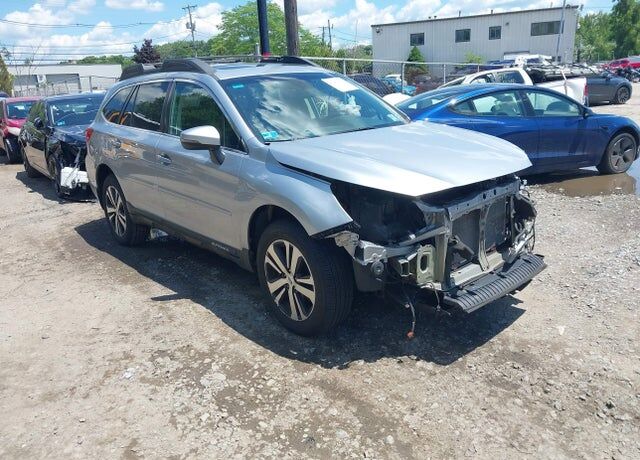 2018 SUBARU Outback