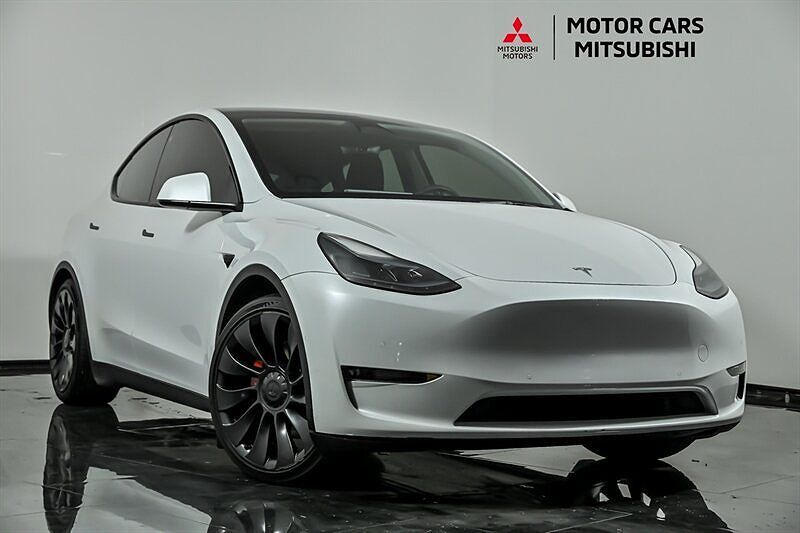 2022 TESLA Model Y