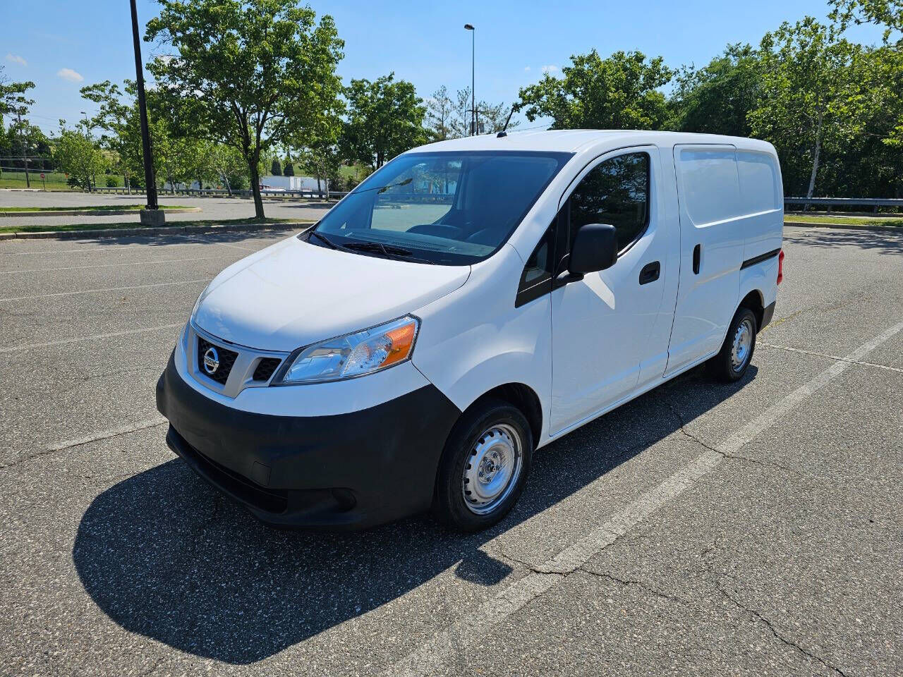 2015 NISSAN NV200