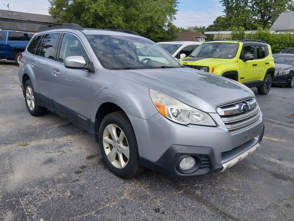 2013 SUBARU Outback