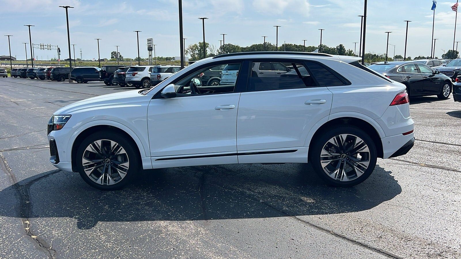 2025 Audi Q8