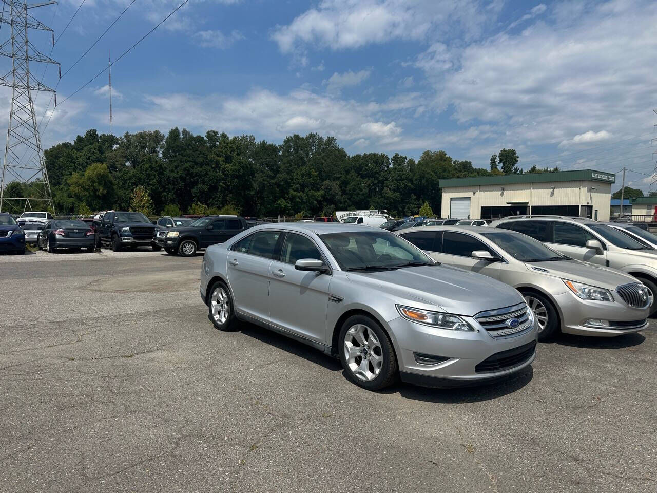 2011 FORD Taurus