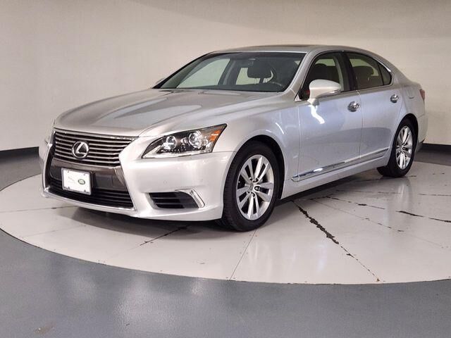2016 LEXUS LS