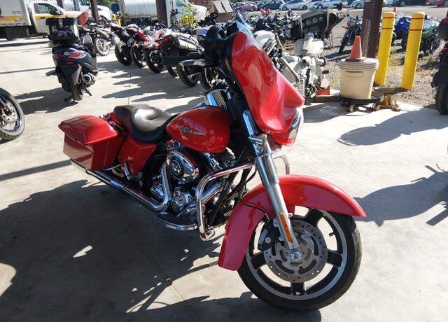 2010 HARLEY DAVIDSON Street Glide