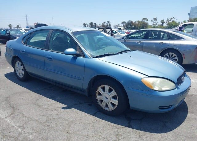 2005 FORD Taurus