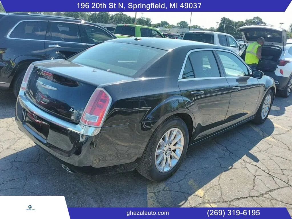 2013 CHRYSLER 300