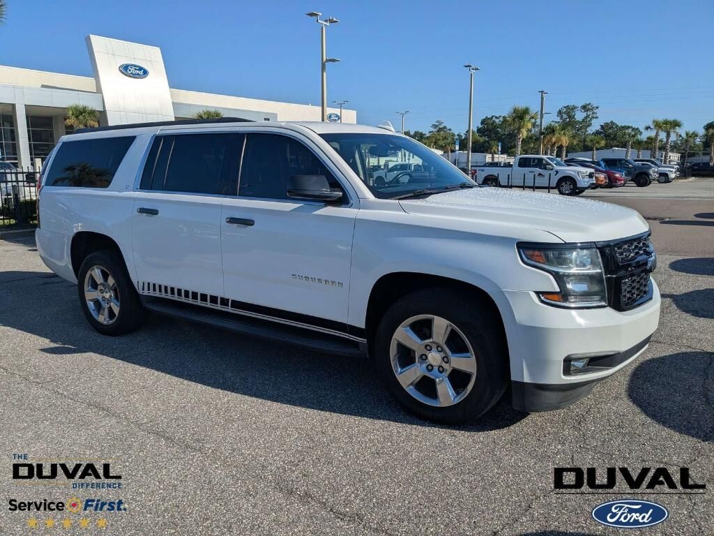 2017 CHEVROLET Suburban