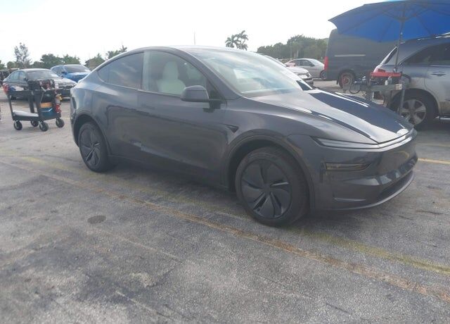 2026 TESLA Model Y