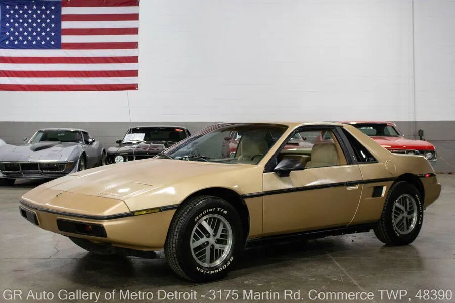 1986 PONTIAC Fiero