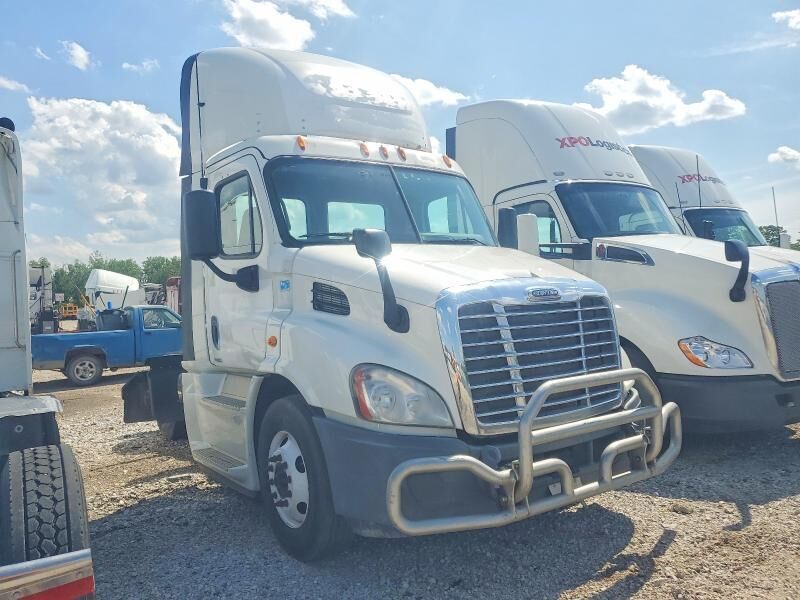 2015 FREIGHTLINER Cascadia