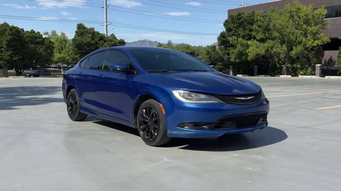 2015 CHRYSLER 200