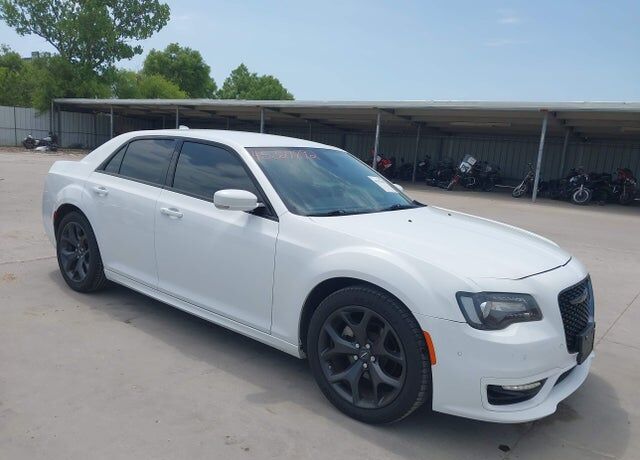 2023 CHRYSLER 300