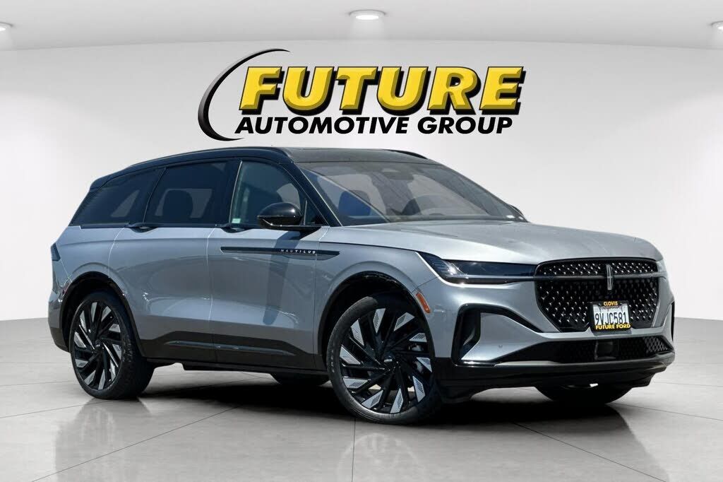 2025 LINCOLN Nautilus