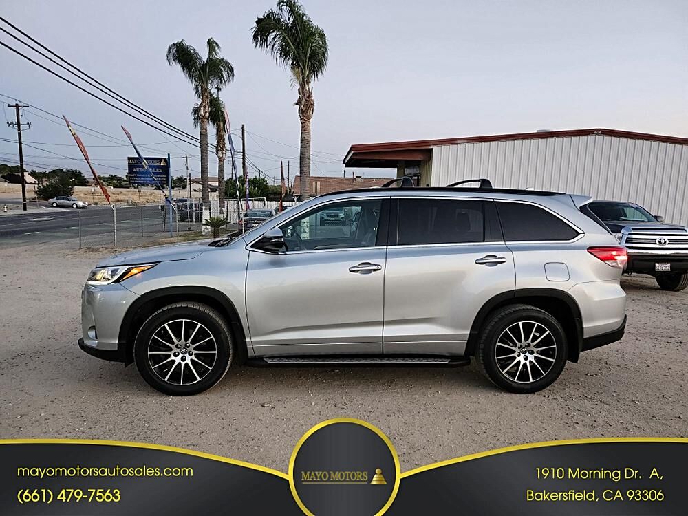 2017 TOYOTA Highlander
