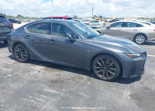 2025 LEXUS IS