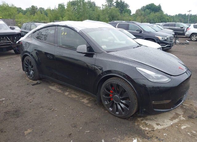 2022 TESLA Model Y