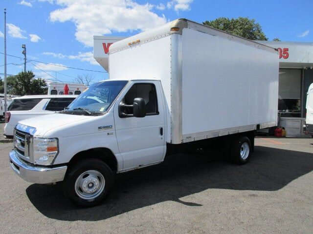 2014 FORD E-350