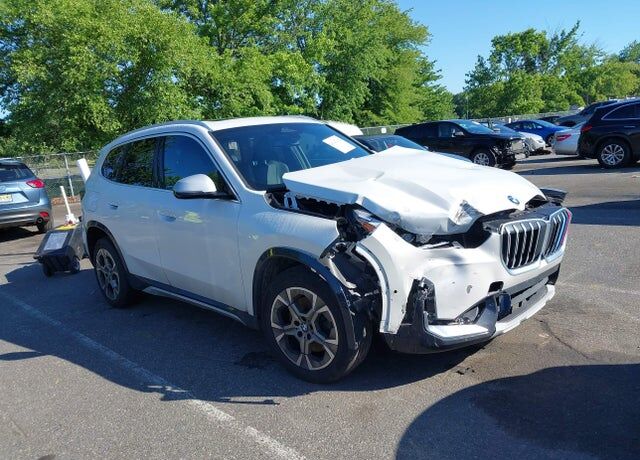 2023 BMW X1
