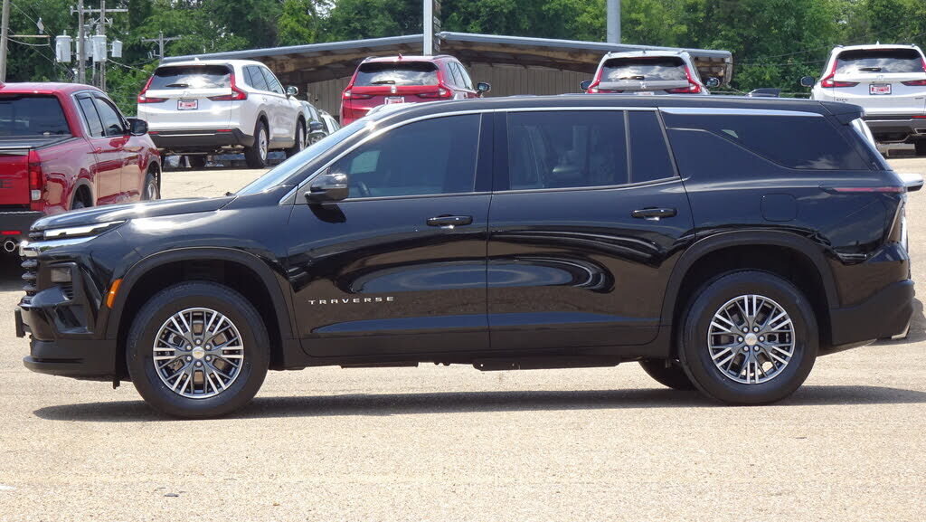 2024 CHEVROLET Traverse