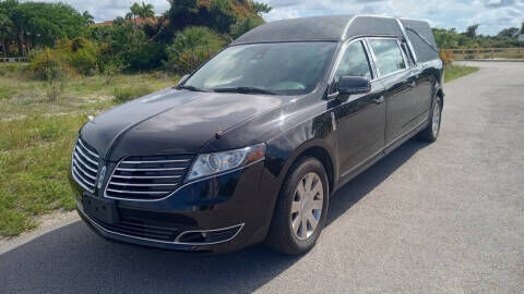 2017 LINCOLN MKT