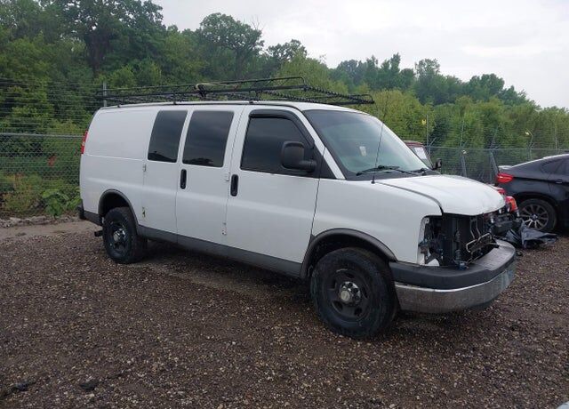 2011 CHEVROLET Express