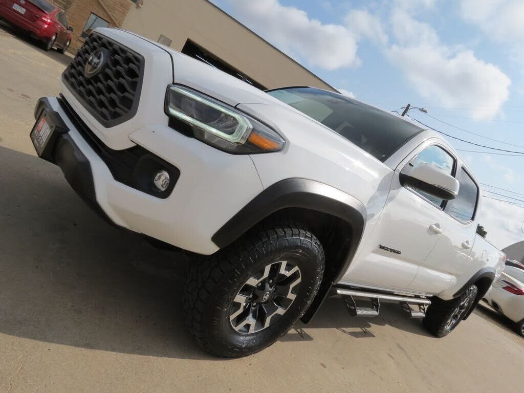 2022 TOYOTA Tacoma