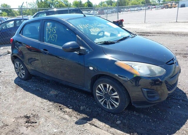 2014 MAZDA Mazda2