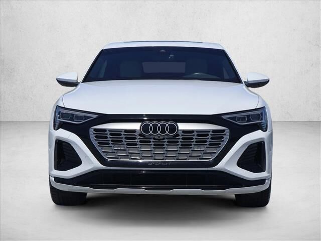 2024 Audi Q8