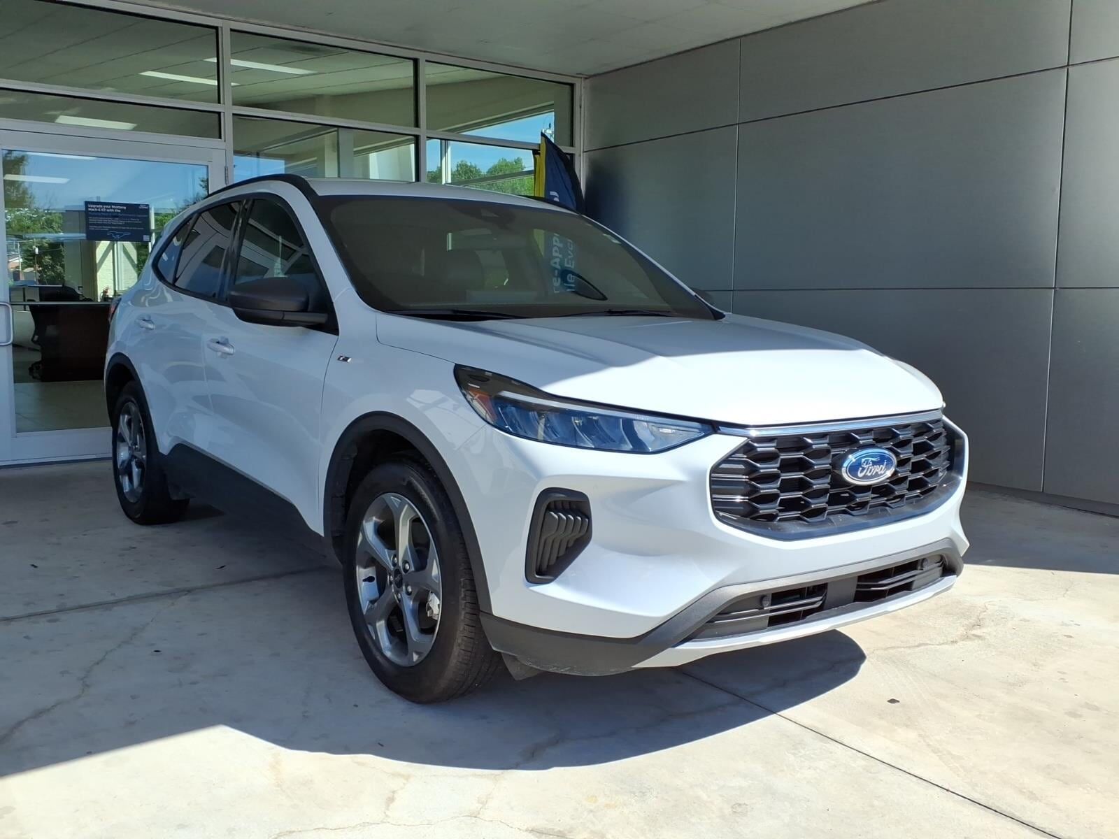 2025 FORD Escape