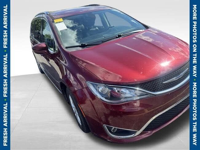 2019 CHRYSLER Pacifica