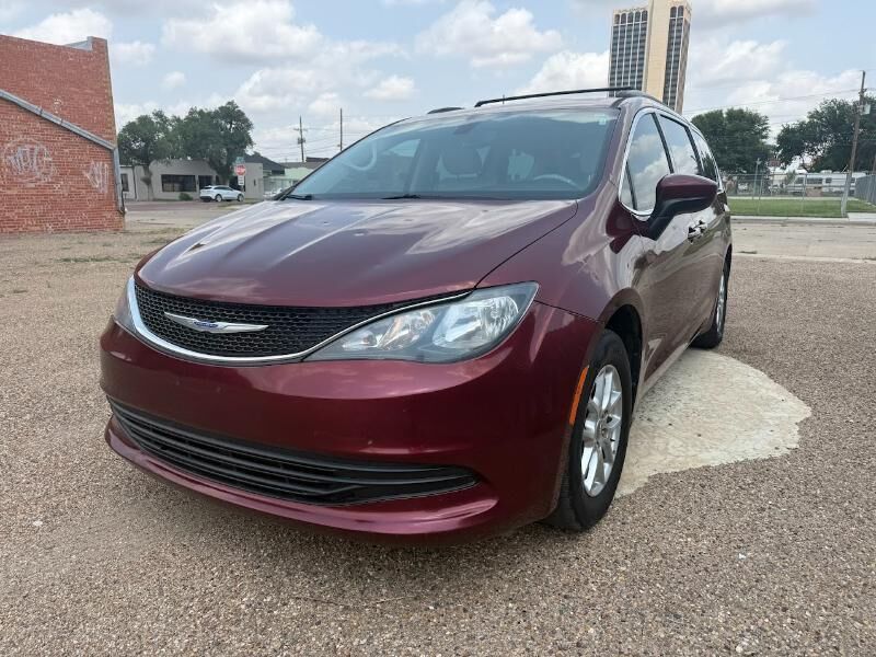 2020 CHRYSLER Voyager