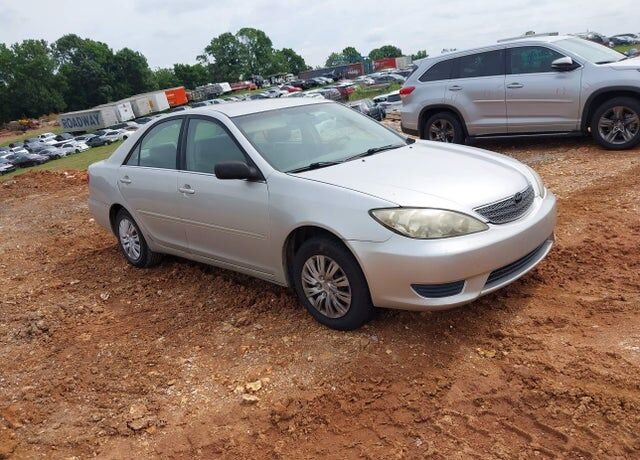 2005 TOYOTA Camry
