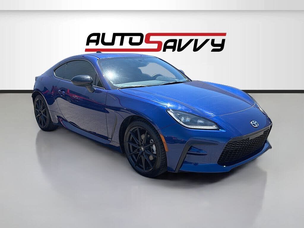 2025 TOYOTA GR86