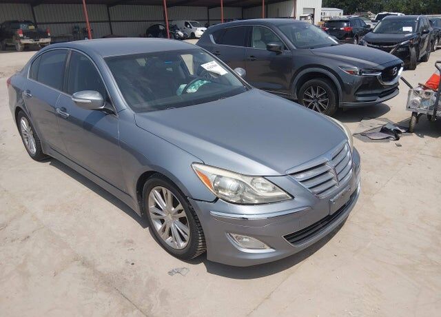 2014 HYUNDAI Genesis