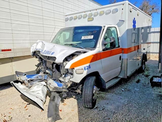 2022 FORD E-450