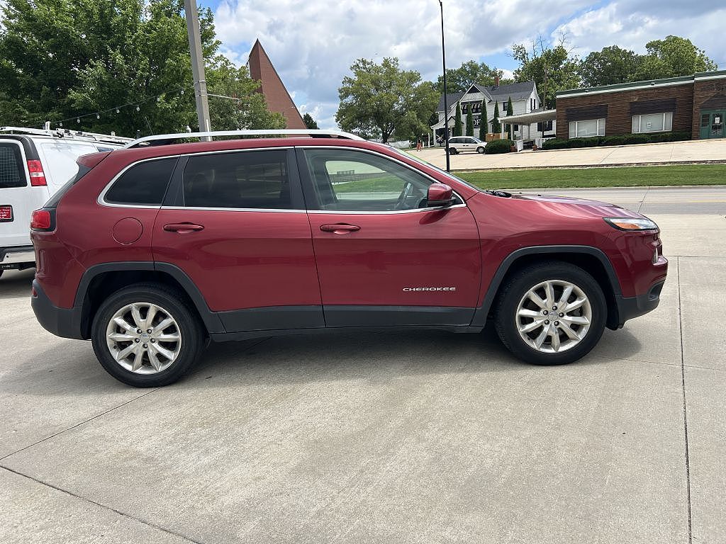 2016 JEEP Cherokee
