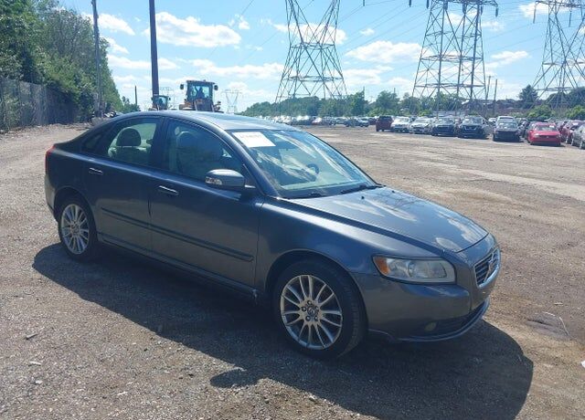2010 VOLVO S40