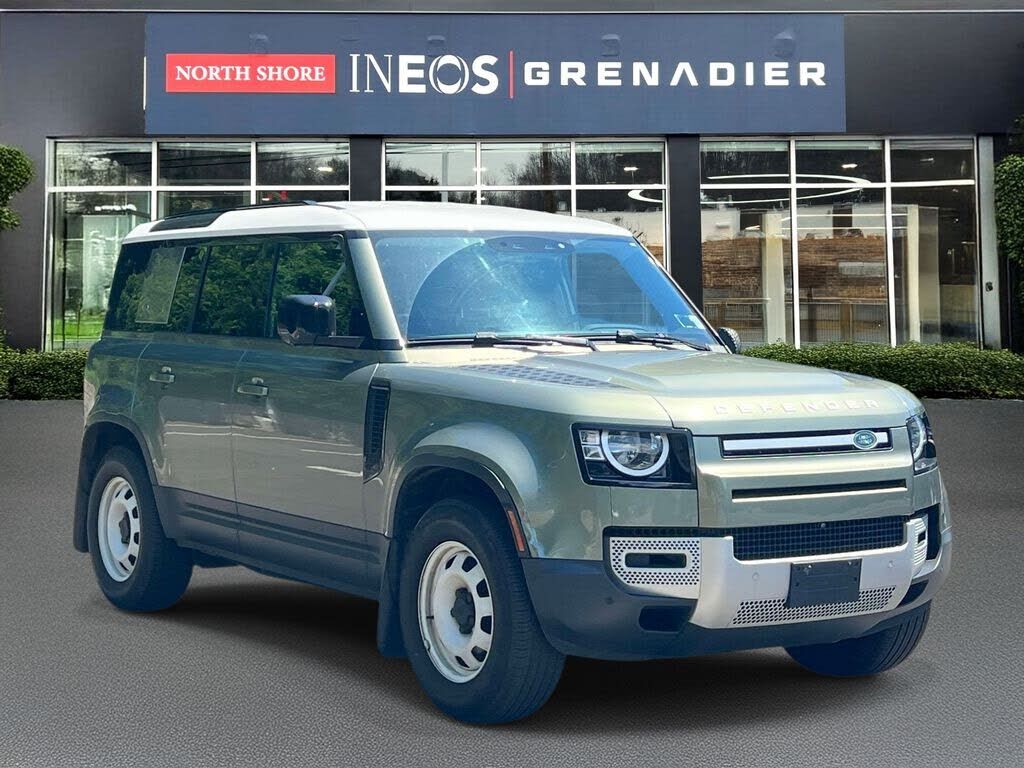 2022 LAND ROVER Defender