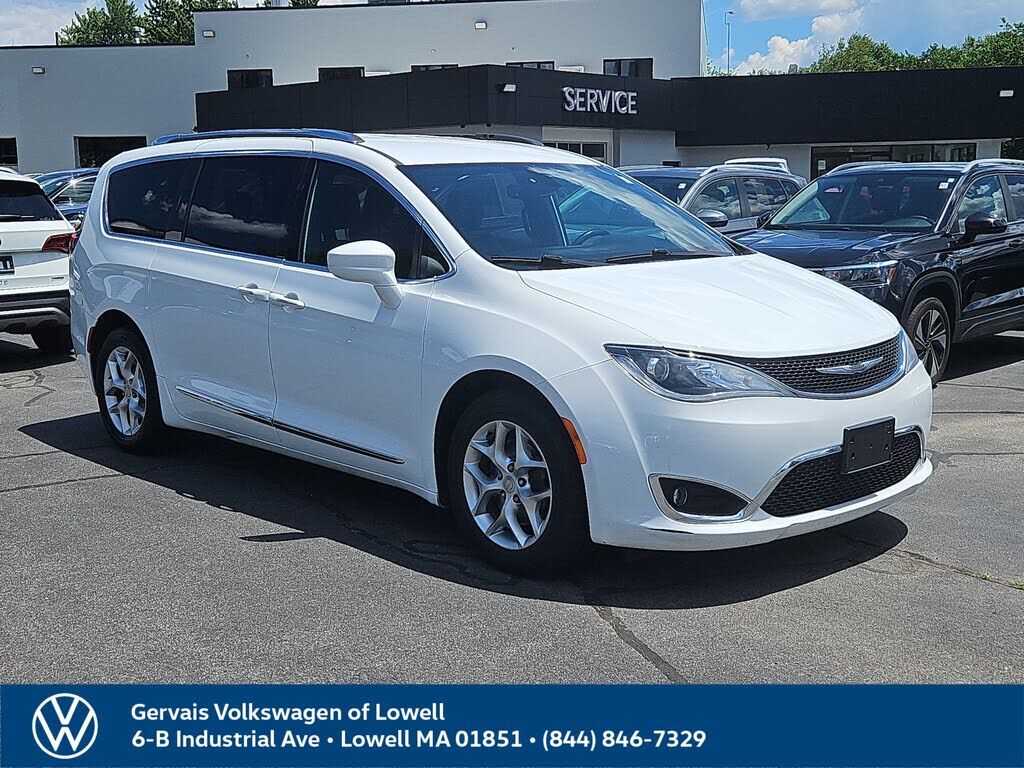 2020 CHRYSLER Pacifica