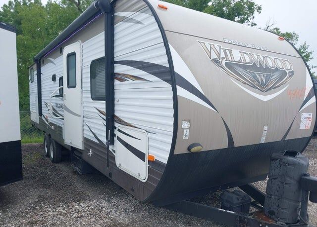 2017 FOREST RIVER Wildwood towables