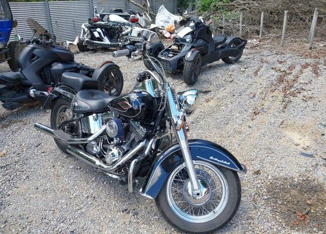 2011 HARLEY DAVIDSON Heritage Softail Classic