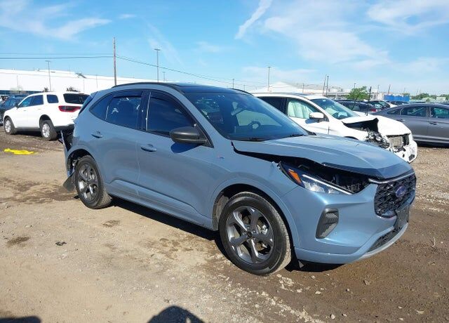2024 FORD Escape
