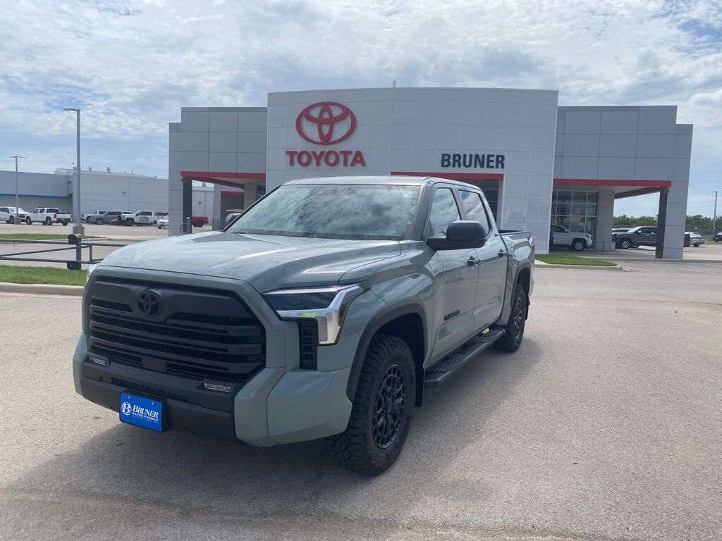 2026 TOYOTA Tundra