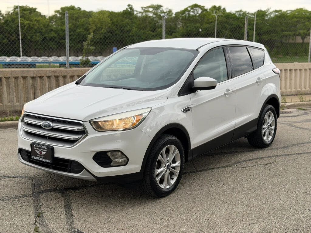 2017 FORD Escape