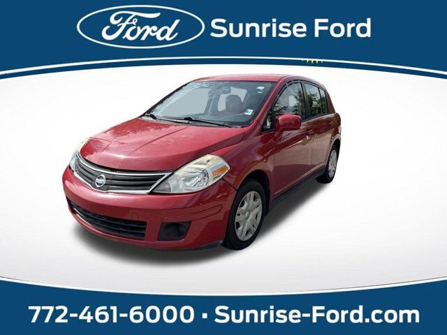 2011 NISSAN Versa