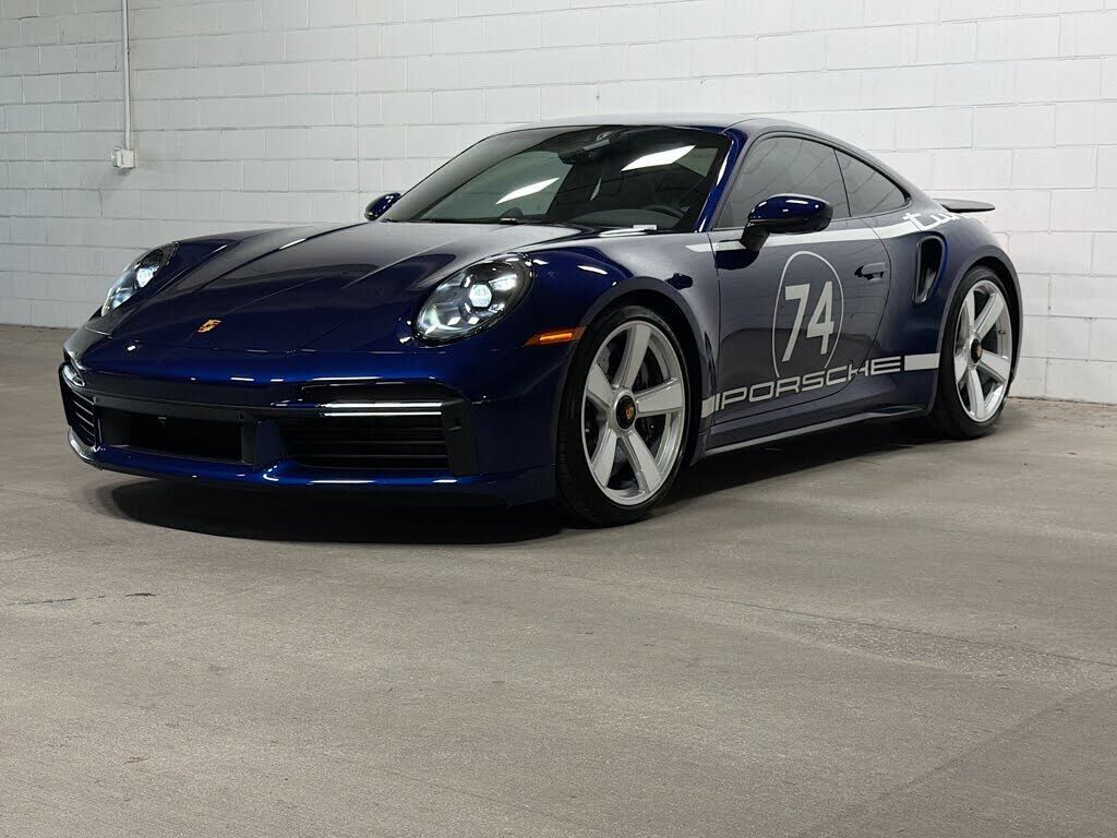 2025 PORSCHE 911