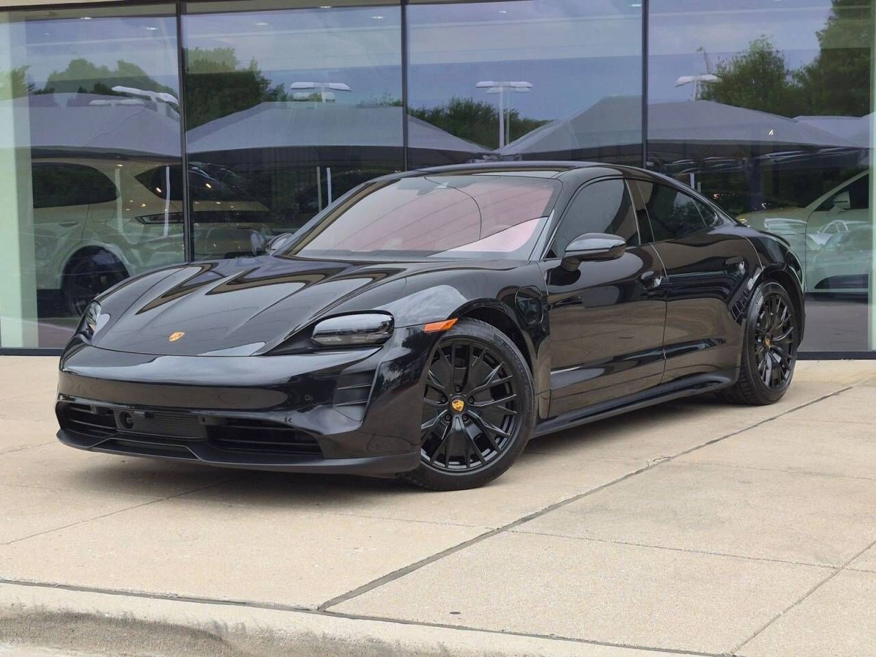 2023 PORSCHE Taycan