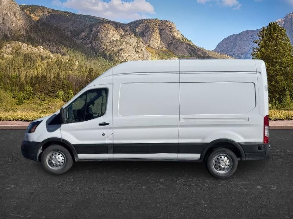 2025 FORD Transit